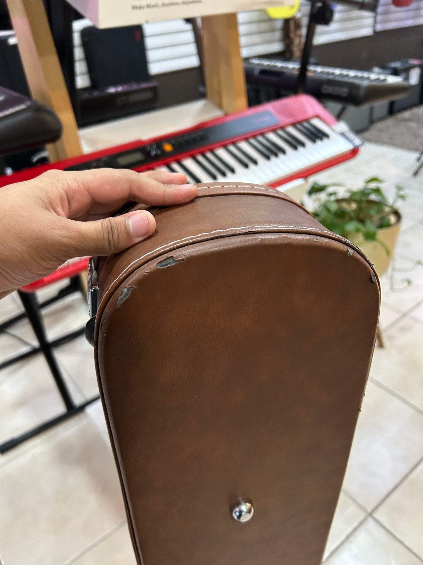 Estuche Buffalo Case para Guitarra Tipo Les Paul – Producto en Remate