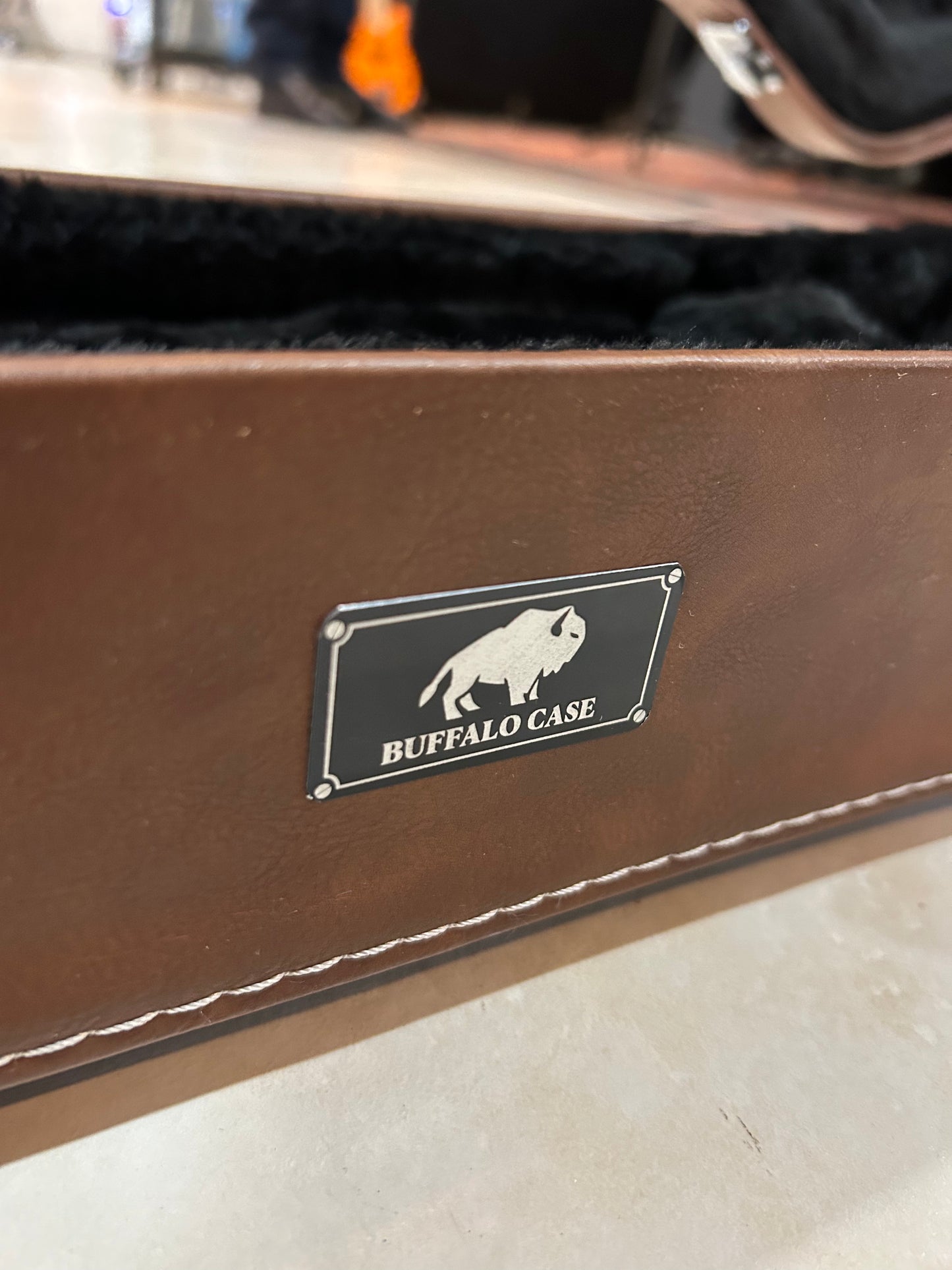 Estuche Buffalo Case para Guitarra Tipo Les Paul – Producto en Remate