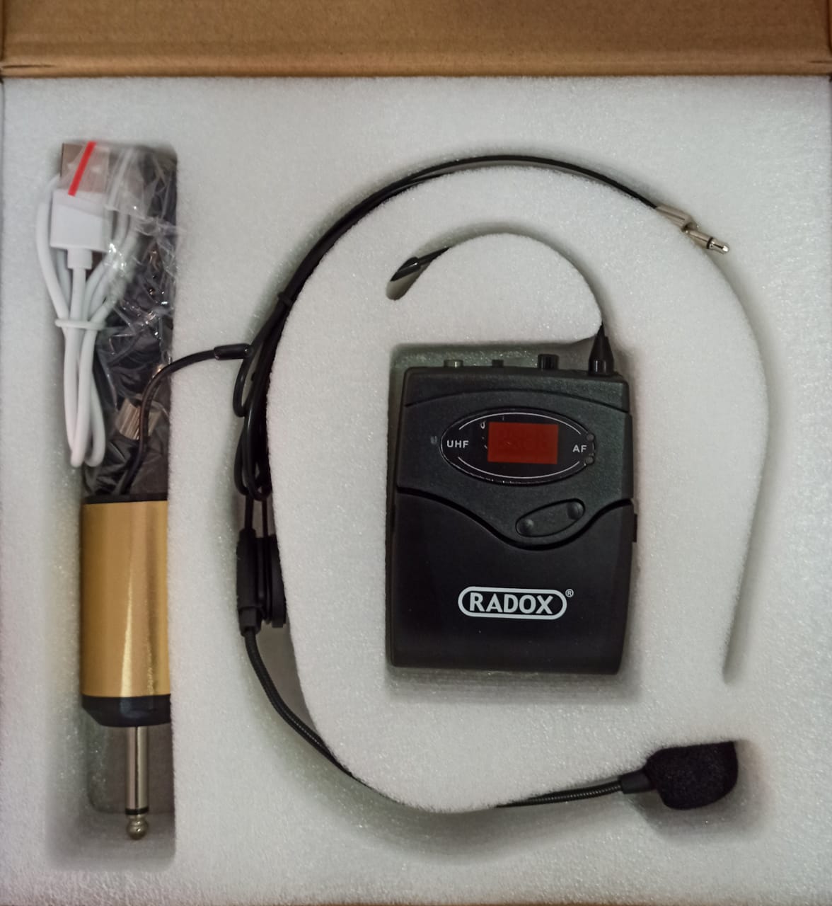 Microfono Dinamico Uhf con Diadema